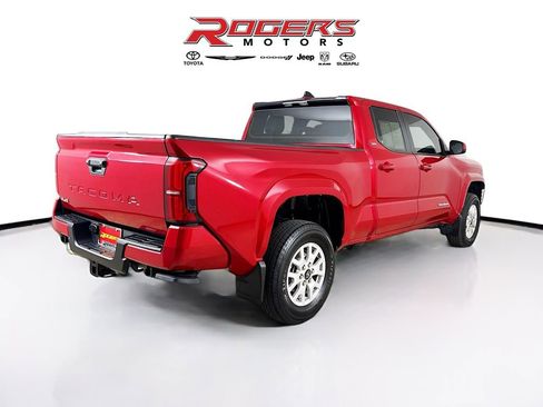 Certified 2025 Toyota Tacoma SR5 image 8