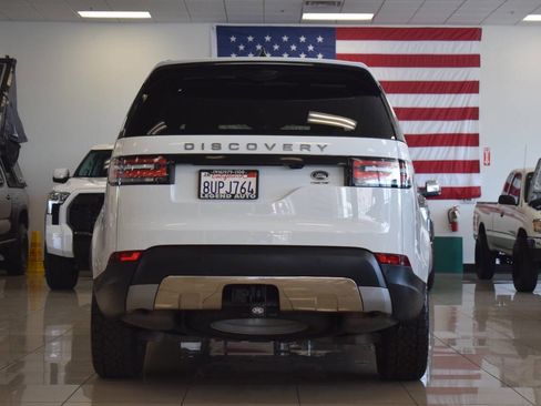 Used 2017 Land Rover Discovery HSE image 22