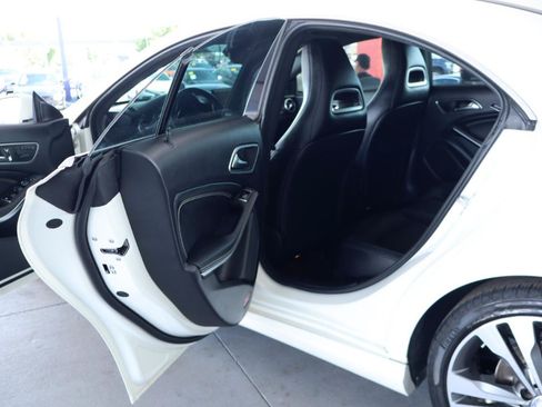 Used 2016 Mercedes-Benz CLA 250 image 31