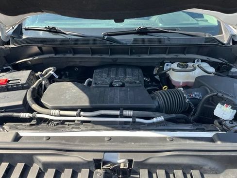 Used 2024 Chevrolet Silverado 1500 LT RWD image 30
