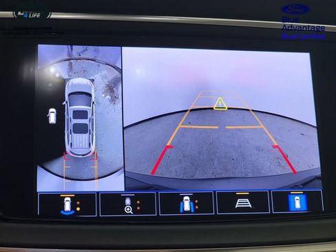 Used 2023 Buick Enclave Avenir w/ Avenir Technology Package AWD/4WD image 35