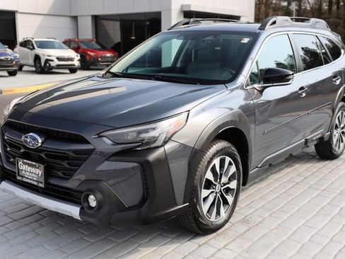 Certified 2023 Subaru Outback Limited image 1