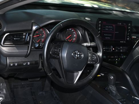 Used 2023 Toyota Camry XSE FWD image 8