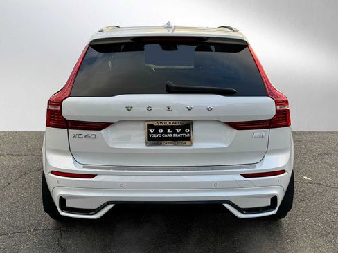Certified 2024 Volvo XC60 T8 Ultimate w/ Protection Package Premier image 4