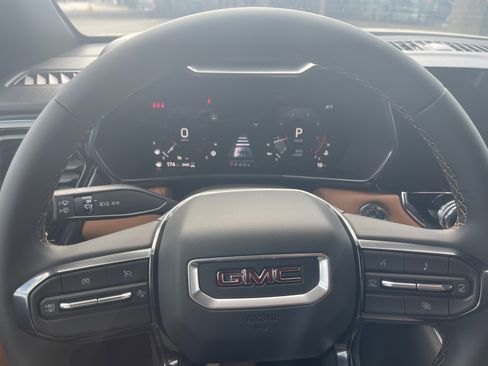 New 2026 GMC Canyon AT4 image 13