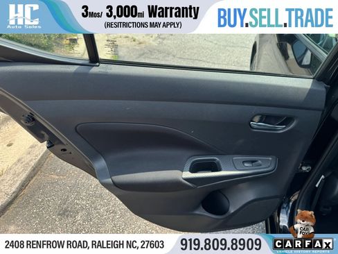 Used 2021 Nissan Versa SV FWD image 16
