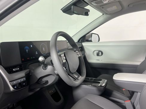 Used 2025 Hyundai Ioniq 5 SEL image 22