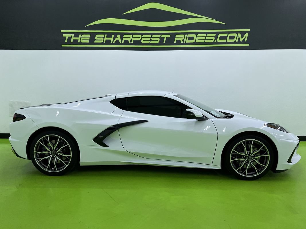 Used 2024 Chevrolet Corvette Stingray Coupe w/ Z51 Performance Package RWD image 11