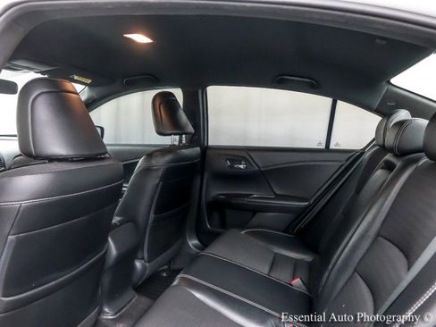 Used 2016 Honda Accord Sport image 14