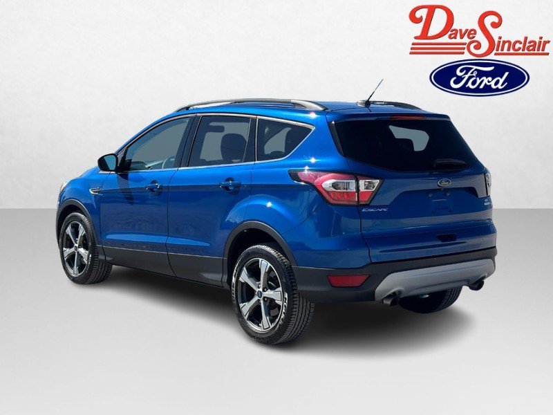 Used 2017 Ford Escape SE w/ SE Leather Comfort Package FWD image 9