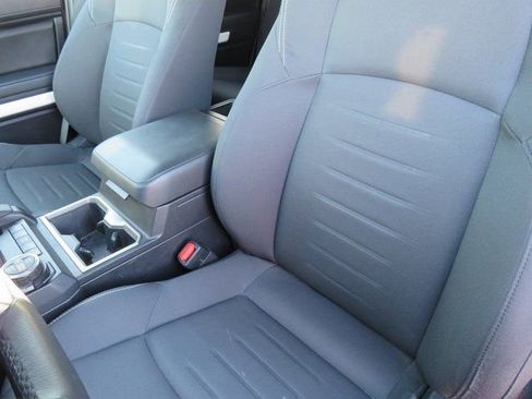 Certified 2024 Toyota Tacoma TRD Off-Road image 21