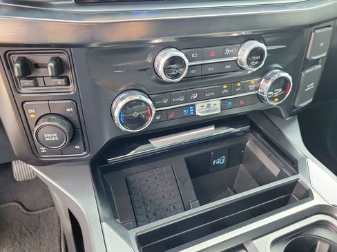 Certified 2025 Ford F250 Lariat w/ Lariat Ultimate Package AWD/4WD image 26