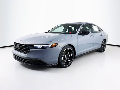 Certified 2023 Honda Accord Sport image 4