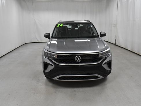 Used 2024 Volkswagen Taos S image 4