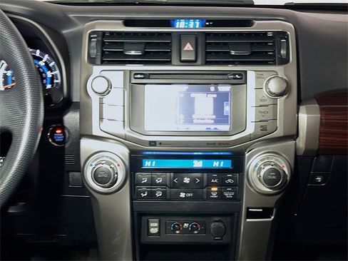 Used 2016 Toyota 4Runner Limited image 11