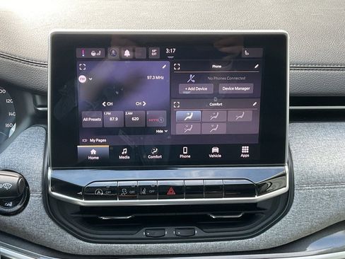 Used 2022 Jeep Compass Latitude image 13