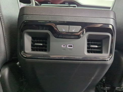 Used 2024 GMC Sierra 1500 AT4 w/ AT4 Preferred Package AWD/4WD image 33