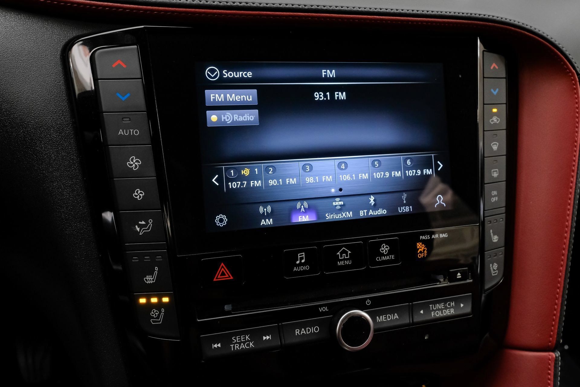 Used 2023 INFINITI QX55 Sensory w/ Lighting Package AWD/4WD image 32