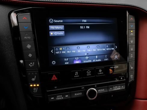 Used 2023 INFINITI QX55 Sensory w/ Lighting Package AWD/4WD image 32