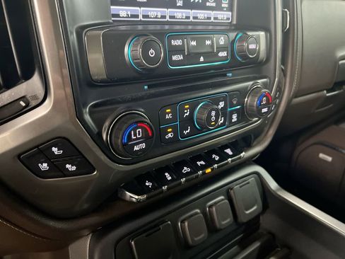 Used 2019 Chevrolet Silverado 2500 LTZ w/ Duramax Plus Package image 16