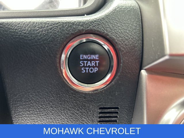 Used 2021 Toyota 4Runner Limited AWD/4WD image 18