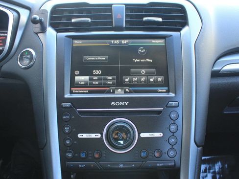 Used 2016 Ford Fusion Titanium image 21