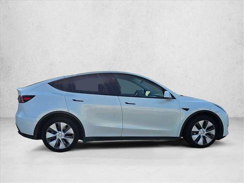 Used 2023 Tesla Model Y Long Range AWD/4WD image 4