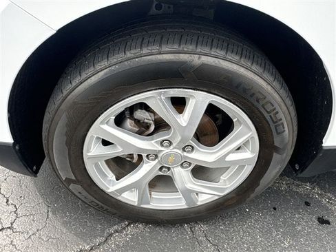 Used 2021 Chevrolet Equinox Premier AWD/4WD image 31