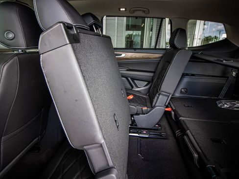 New 2026 Volkswagen Atlas SE FWD image 29