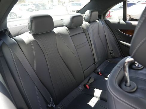 Used 2020 Mercedes-Benz E 350 4MATIC Sedan image 30