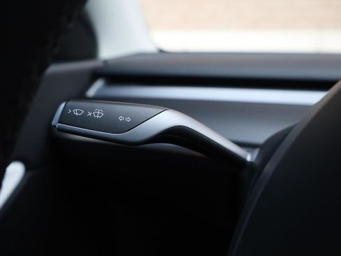 Used 2020 Tesla Model Y Long Range AWD/4WD image 35