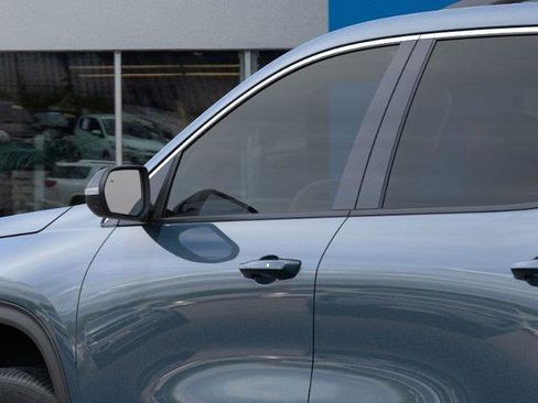 Certified 2026 Chevrolet Traverse LT w/ Driver Confidence Package image 45