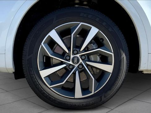 Used 2021 Audi Q5 2.0T Premium Plus AWD/4WD image 11