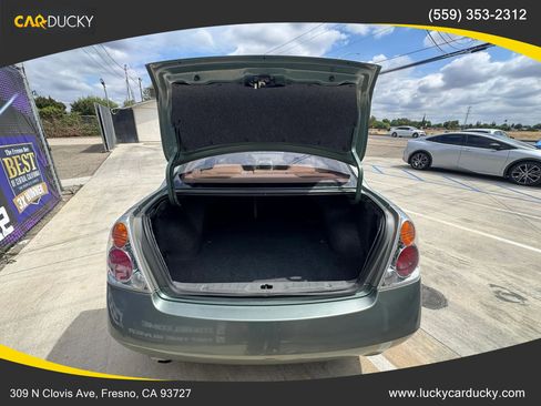 Used 2003 Nissan Altima 3.5 SE FWD image 22
