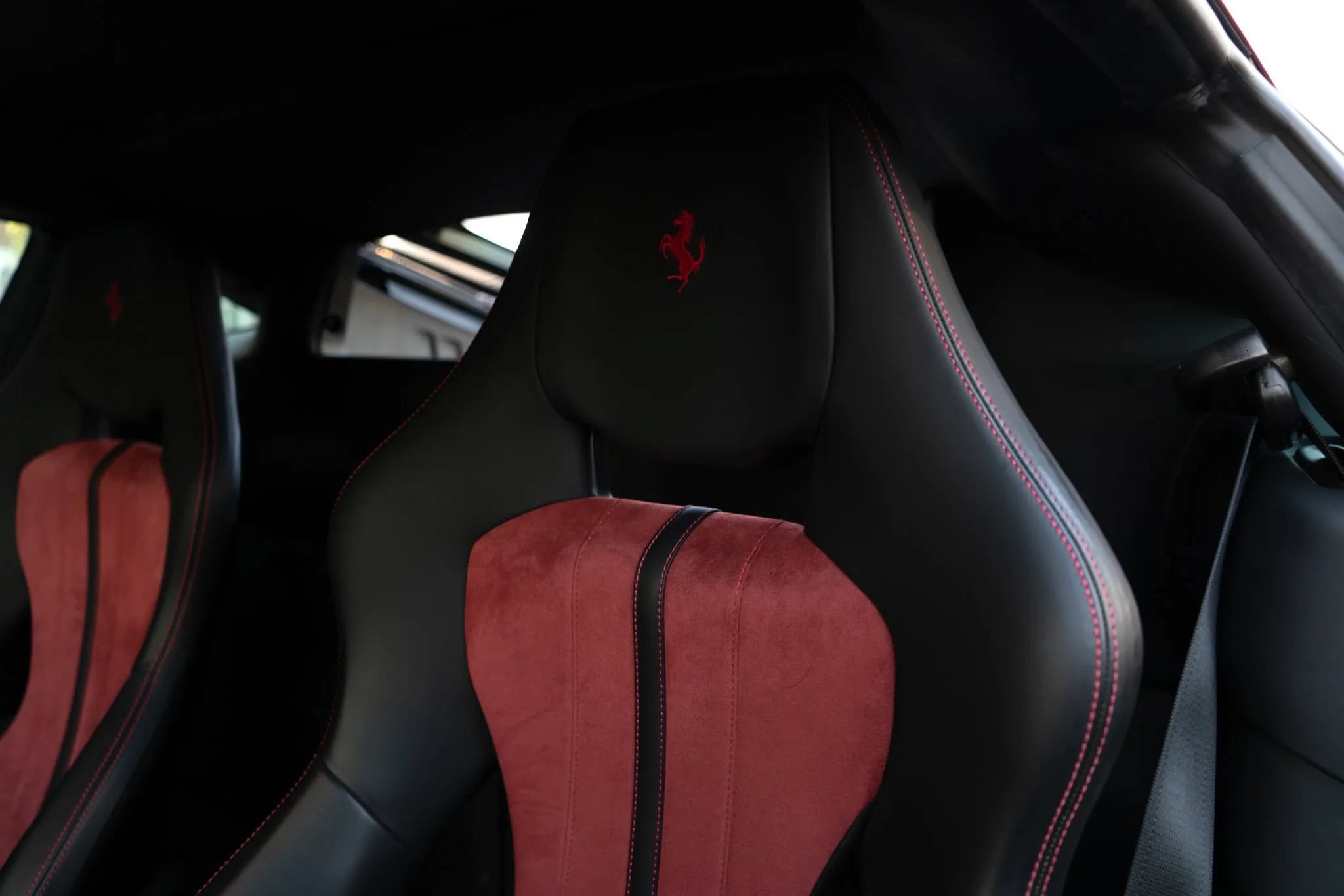 Used 2020 Ferrari 488 Pista Coupe RWD image 25