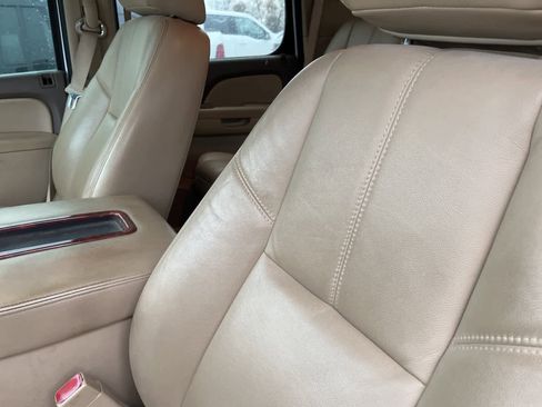 Used 2013 Chevrolet Tahoe LT image 24