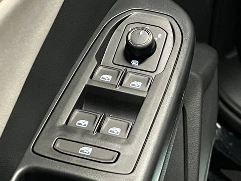 New 2026 Volkswagen Taos SE AWD/4WD image 17