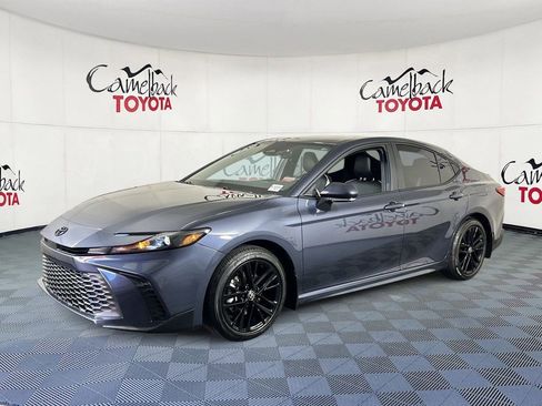 Used 2026 Toyota Camry SE w/ Convenience Package FWD image 2