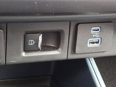 Certified 2024 Ford Maverick Lariat w/ Black Appearance Package FWD image 25
