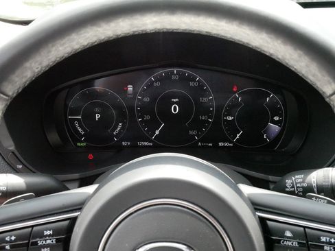Used 2024 MAZDA CX-90 Plug-In Hybrid w/ Preferred AWD/4WD image 21
