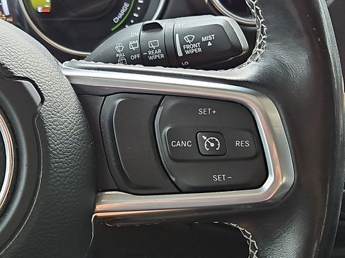 Used 2021 Jeep Wrangler Unlimited Sahara w/ Cold Weather Group AWD/4WD image 22