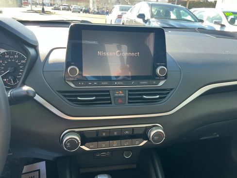 Used 2020 Nissan Altima 2.5 S image 19