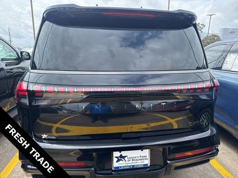 Used 2025 INFINITI QX80 Autograph image 4