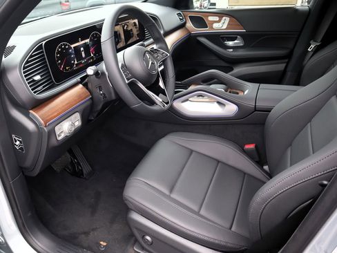 New 2025 Mercedes-Benz GLE 450 4MATIC image 13