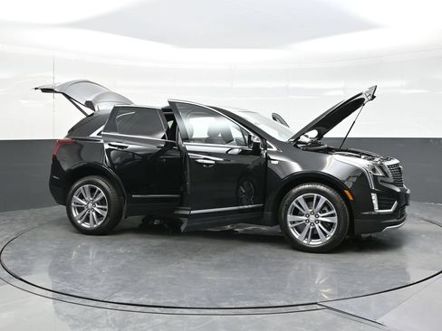 Certified 2024 Cadillac XT5 Premium Luxury AWD/4WD image 41