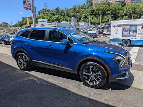 Certified 2024 Kia Sportage EX AWD/4WD image 5