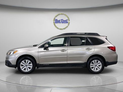 Used 2016 Subaru Outback 2.5i Premium AWD/4WD image 2