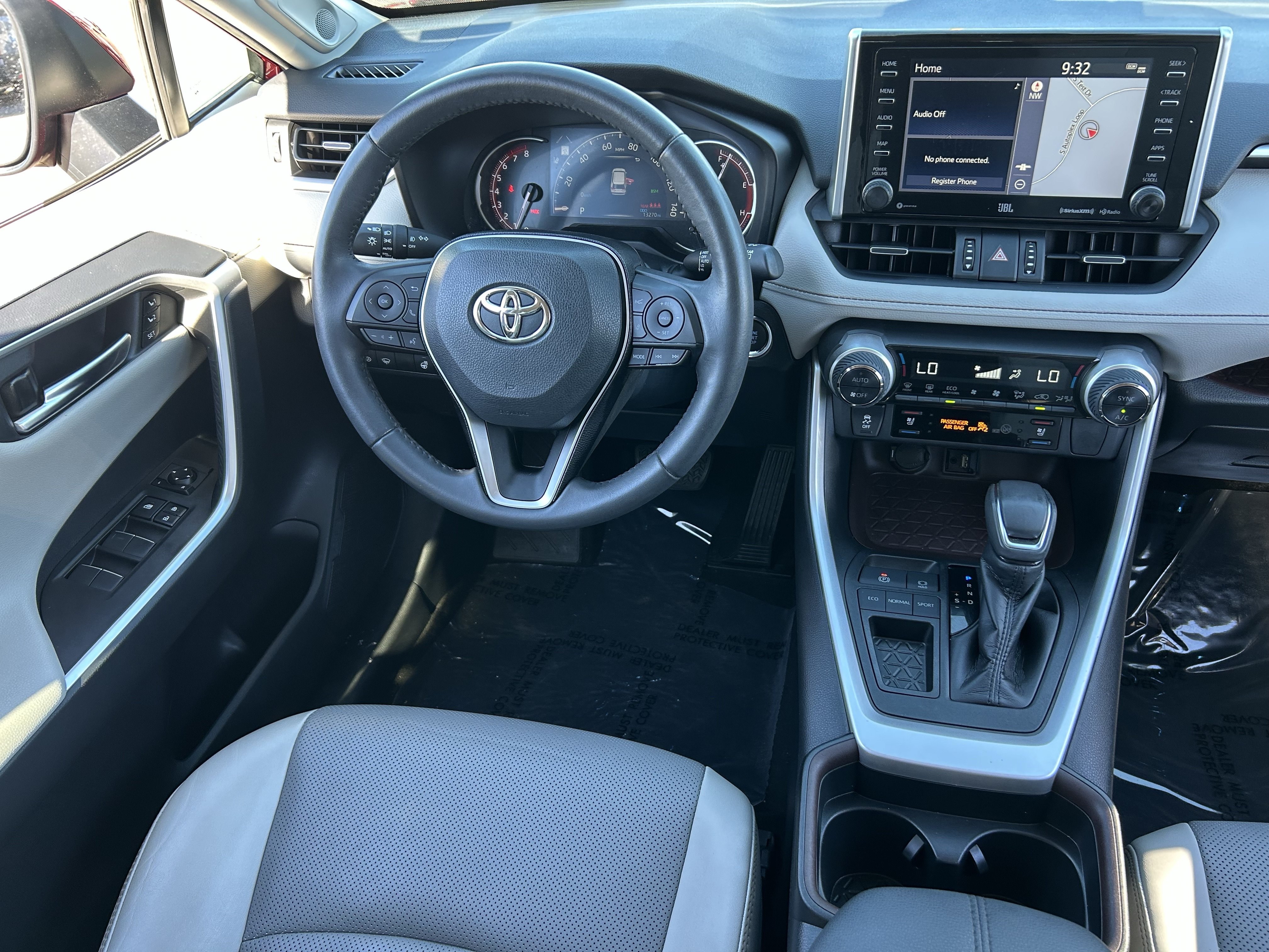 Used 2019 Toyota RAV4 Limited w/ Cold Weather Package FWD image 13