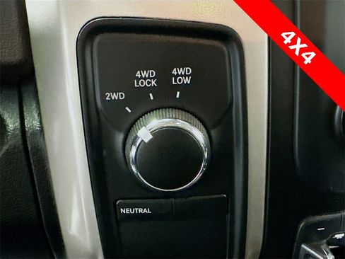 Used 2017 RAM 2500 SLT image 29