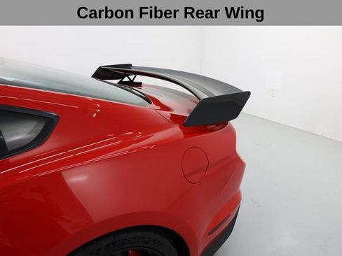 Used 2022 Ford Mustang Shelby GT500 w/ Carbon Fiber Track Pack RWD image 50
